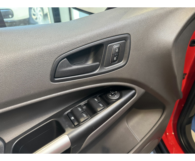 Ford  CONNECT Autohandel Robby