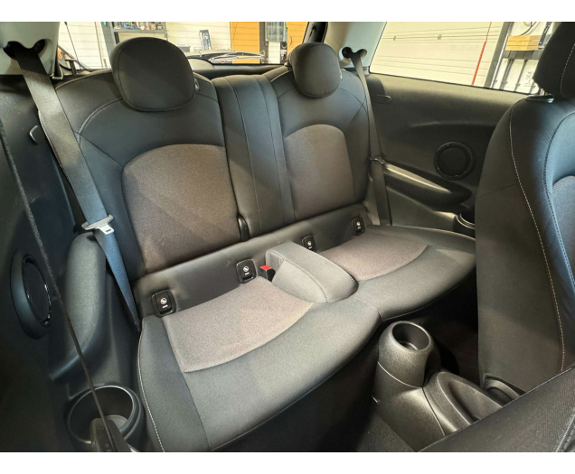 MINI  Mini One Autohandel Robby