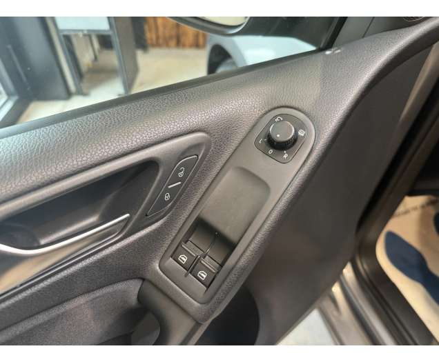 Volkswagen   Autohandel Robby