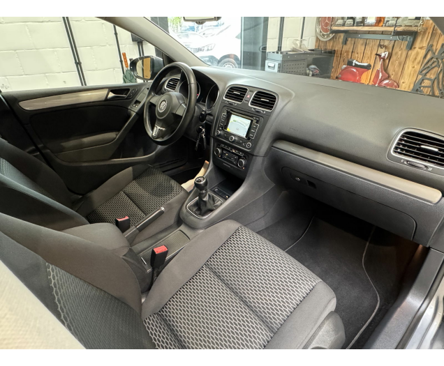 Volkswagen   Autohandel Robby