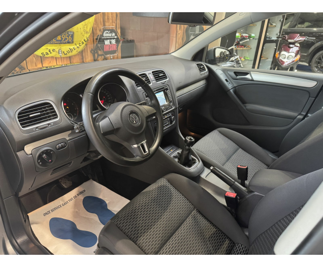 Volkswagen   Autohandel Robby