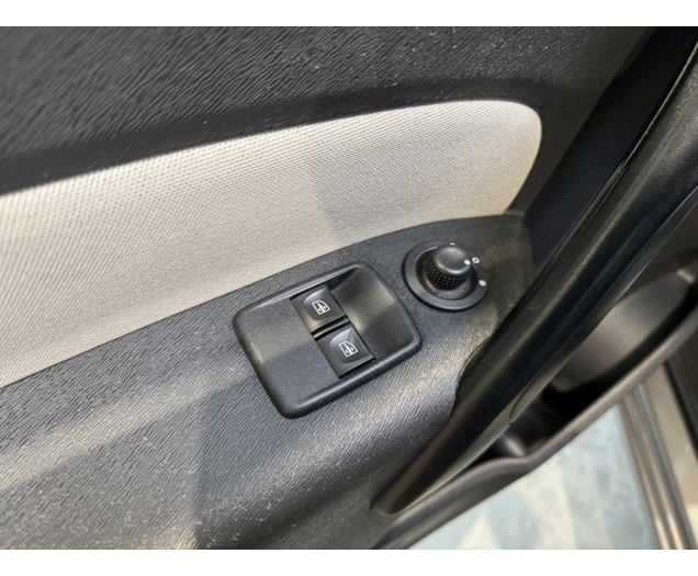 Renault   Autohandel Robby