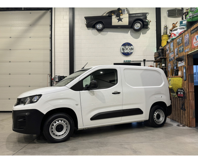 Peugeot   Autohandel Robby
