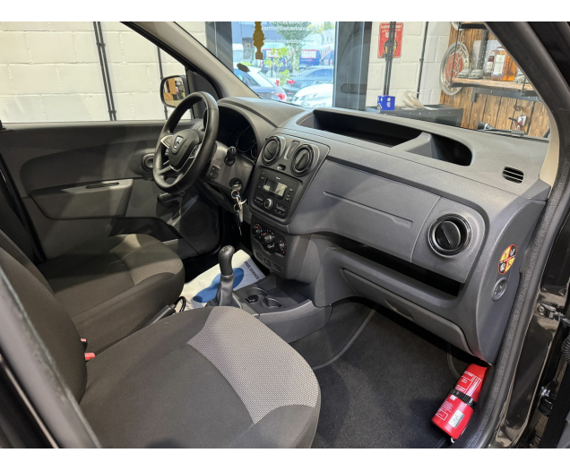 Dacia   Autohandel Robby