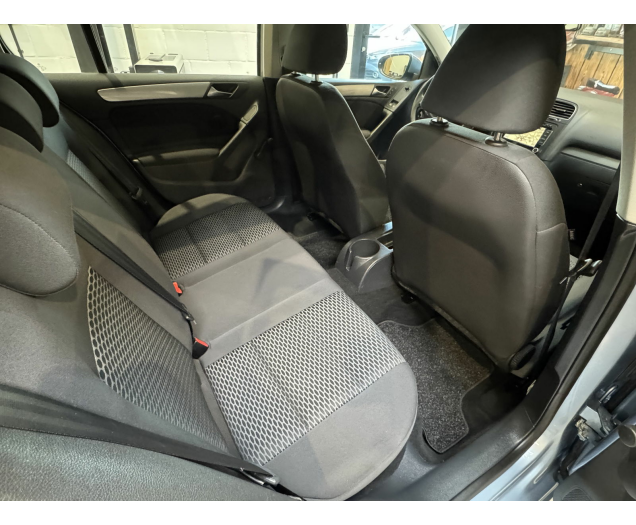 Volkswagen   Autohandel Robby