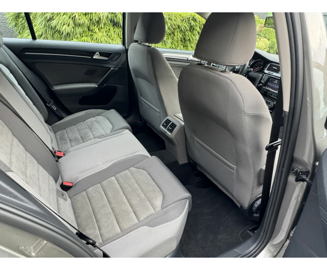 Volkswagen   Autohandel Robby