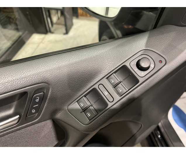 Volkswagen Tiguan  Autohandel Robby