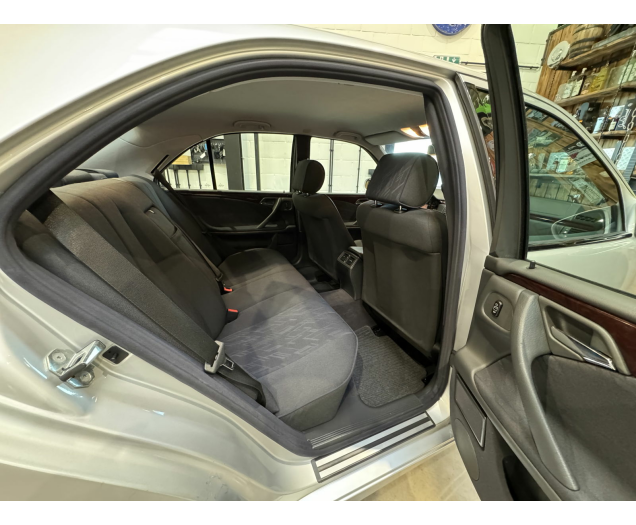 Mercedes E-Klasse  Autohandel Robby