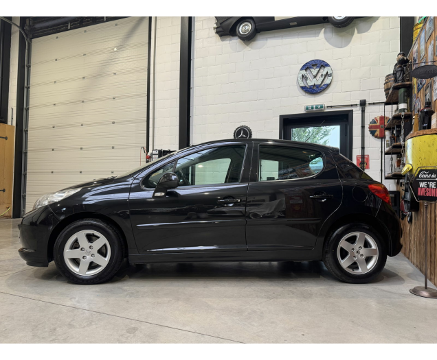 Peugeot 207  Autohandel Robby