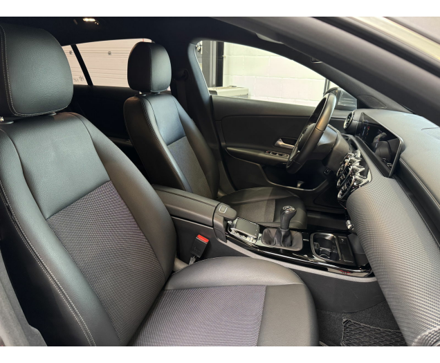 Mercedes CLA topstaat  Autohandel Robby