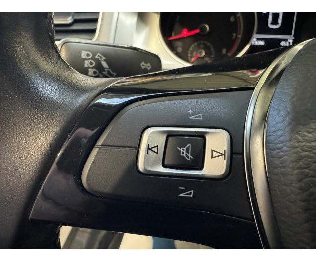 Volkswagen Golf  Autohandel Robby