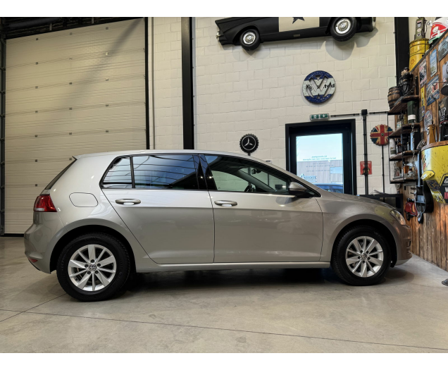 Volkswagen Golf  Autohandel Robby