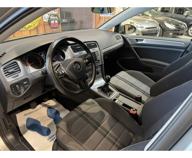 Volkswagen Golf  Autohandel Robby