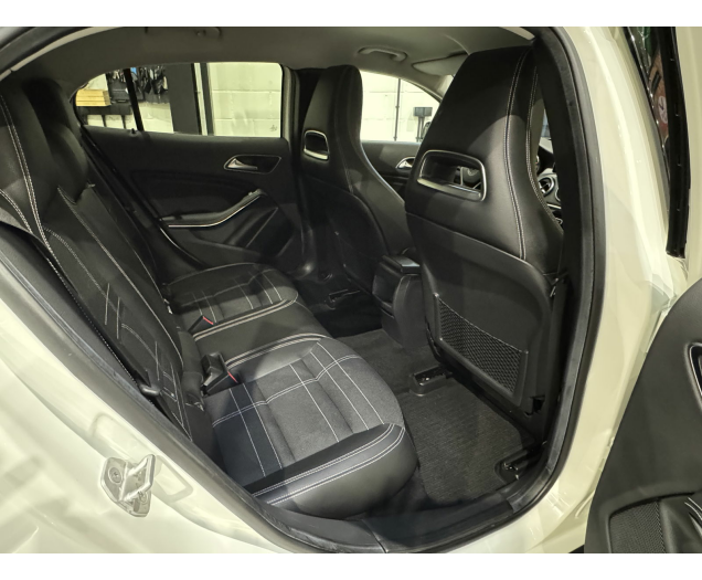 Mercedes GLA 200 dci 4 matic  Autohandel Robby