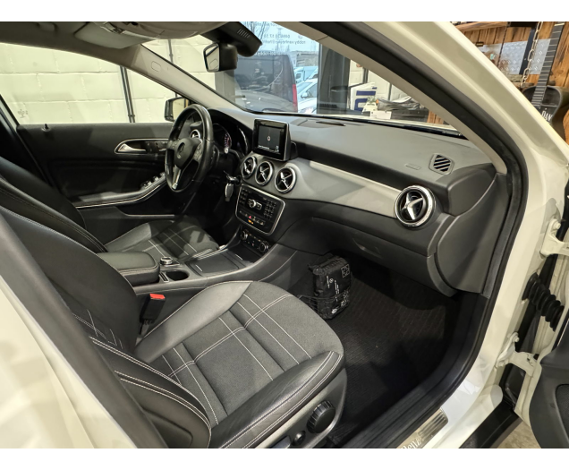 Mercedes GLA 200 dci 4 matic  Autohandel Robby