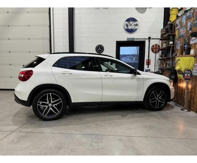 Mercedes GLA 200 dci 4 matic  Autohandel Robby
