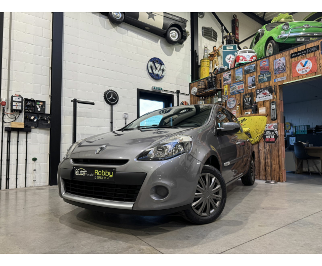 Renault Clio  Autohandel Robby