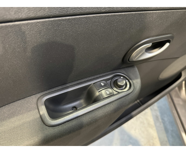 Renault Clio  Autohandel Robby