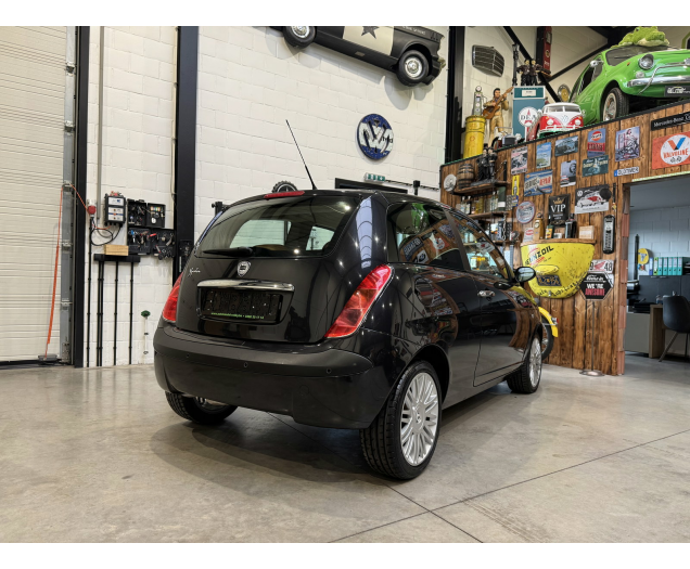 Lancia Ypsilon  Autohandel Robby