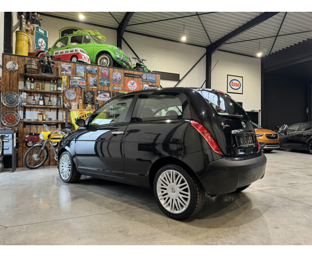 Lancia Ypsilon  Autohandel Robby