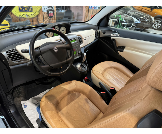 Lancia Ypsilon  Autohandel Robby