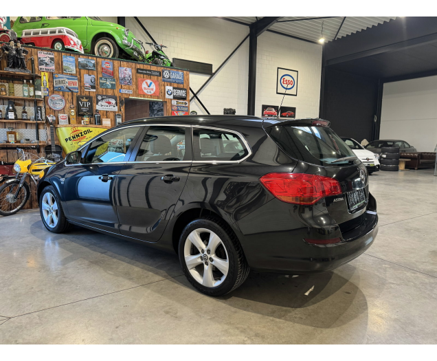 Opel Astra SPORTS TOURER Autohandel Robby