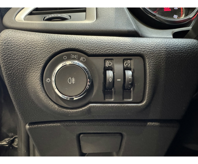 Opel Astra SPORTS TOURER Autohandel Robby