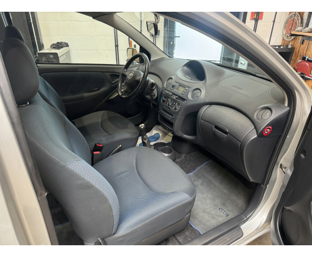 Toyota Yaris  Autohandel Robby