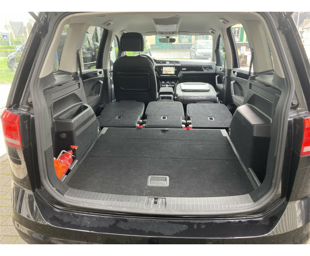 Volkswagen TOURAN Highline 150tsi -AUTOMAAT -Alcantara -GPS -Trekhaak Garage Vandeginste