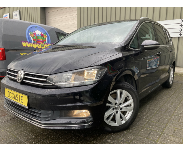 Volkswagen TOURAN Highline 150tsi -AUTOMAAT -Alcantara -GPS -Trekhaak Garage Vandeginste