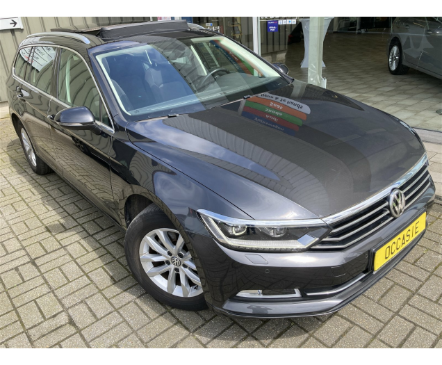 Volkswagen PASSAT SW 1.5TSI 150pk -AUTOMAAT -GPS -Airco+Panodak -Camera Garage Vandeginste