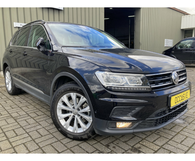 Volkswagen TIGUAN Comfortline 1.5tsi -GPS -Airco -LED Lichten -App -Achteruitrij Camera Garage Vandeginste