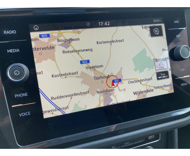 Volkswagen TIGUAN Comfortline 1.5tsi -GPS -Airco -LED Lichten -App -Achteruitrij Camera Garage Vandeginste