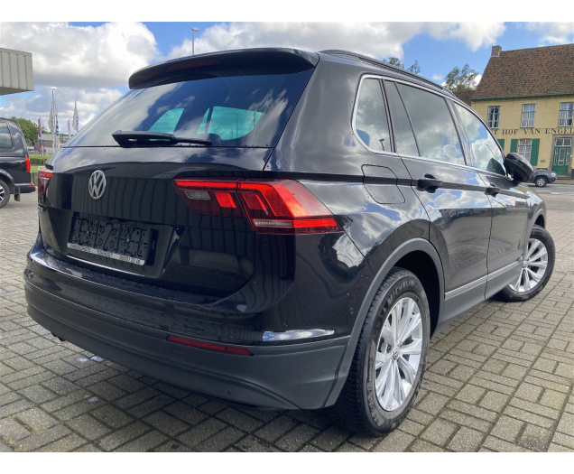 Volkswagen TIGUAN Comfortline 1.5tsi -GPS -Airco -LED Lichten -App -Achteruitrij Camera Garage Vandeginste