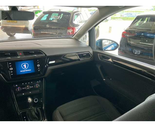 Volkswagen TOURAN Highline 150tsi -AUTOMAAT -Alcantara -GPS -Trekhaak Garage Vandeginste