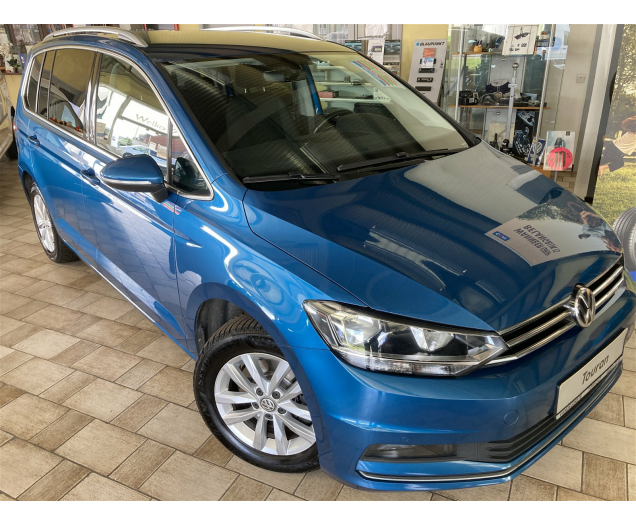 Volkswagen TOURAN Highline 150tsi -AUTOMAAT -Alcantara -GPS -Trekhaak Garage Vandeginste