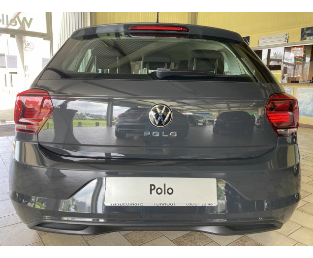 Volkswagen POLO 5 deurs -Airco -Bluetooth -Nieuwstaat !!! Garage Vandeginste