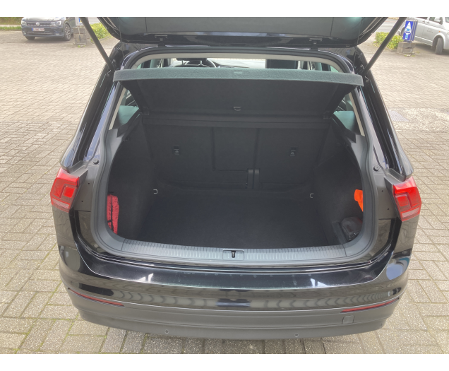 Volkswagen TIGUAN IQ.Drive 1.5tsi benzine -GPS -Airco -App -Park -Alu 18 Garage Vandeginste