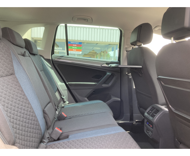 Volkswagen TIGUAN IQ.Drive 1.5tsi benzine -GPS -Airco -App -Park -Alu 18 Garage Vandeginste