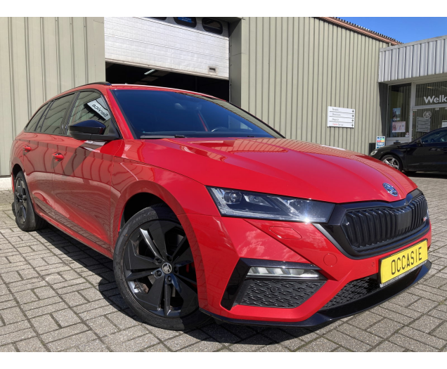 Skoda OCTAVIA COMBI Combi RS 245pk -PHEV (Plug-In Hybride) -LOADED! Garage Vandeginste