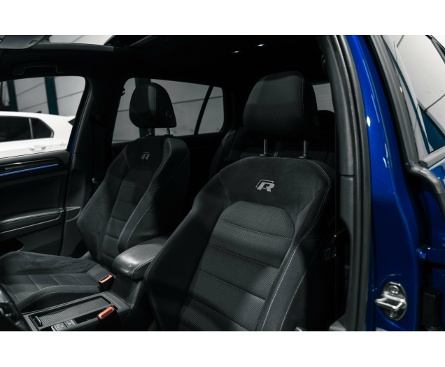 Volkswagen Golf Golf R 4Motion (BlueMotion Technology) DSG L-Cars