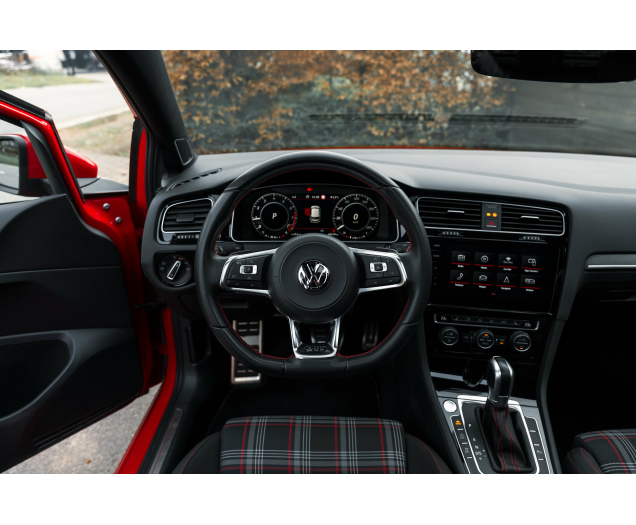 Volkswagen Golf GTI Golf GTI DSG Performance Dynaudi/DCC/Pano/Keyless L-Cars