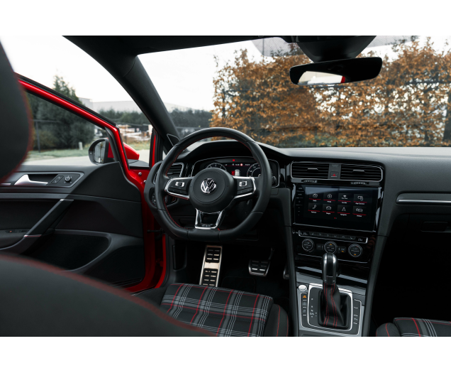 Volkswagen Golf GTI Golf GTI DSG Performance Dynaudi/DCC/Pano/Keyless L-Cars