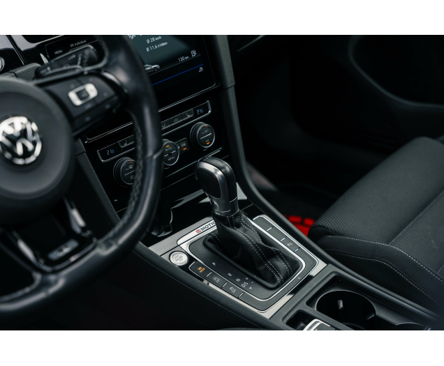 Volkswagen Golf Golf 2.0 TSI 4Motion OPF DSG L-Cars