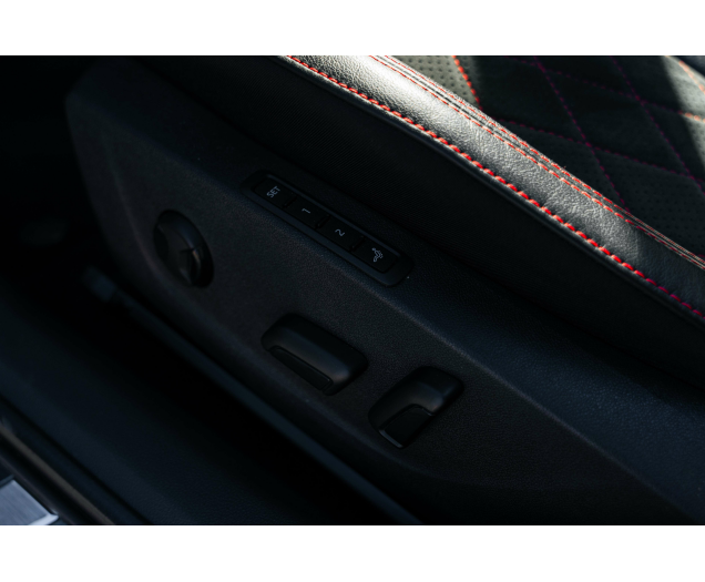 Skoda Octavia Octavia SW RS 2.0 TFSI RS DSG L-Cars