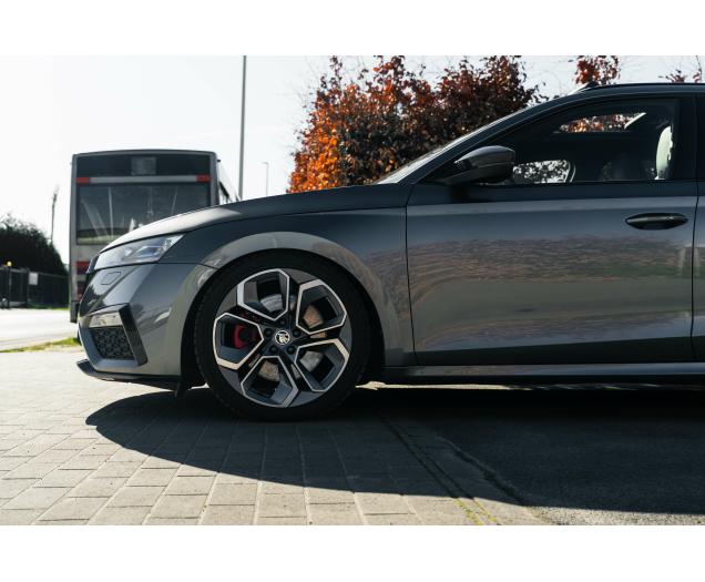 Skoda Octavia Octavia SW RS 2.0 TFSI RS DSG L-Cars