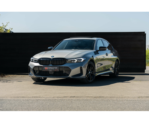 BMW 330 330eXAS Mpack PHEV L-Cars