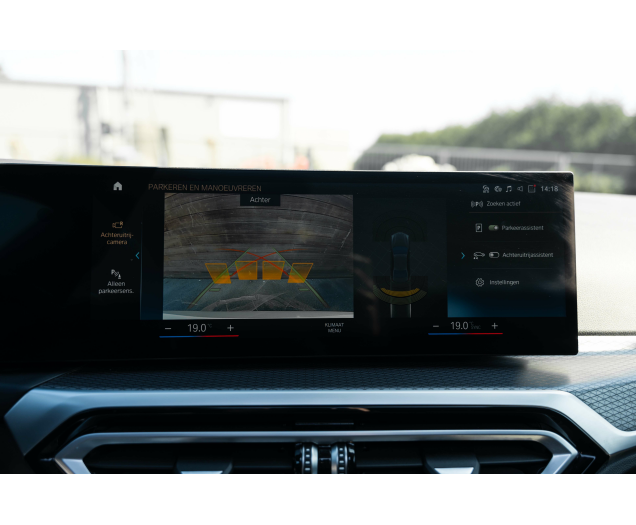 BMW 330 330eXAS Mpack PHEV L-Cars