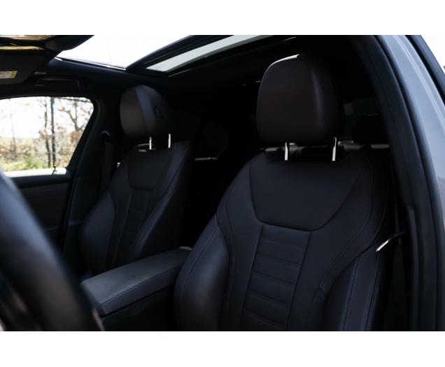BMW 330 330eXAS Mpack PHEV L-Cars