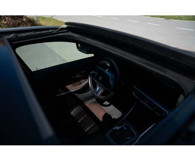 BMW 330 330eXAS Mpack PHEV L-Cars
